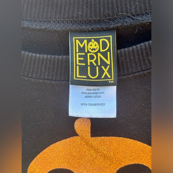 Women Hallowed Sweatshirt - Picture 2 of 3